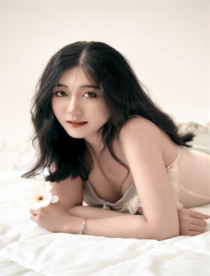 佛教电影在线观看-名侦探柯南:绯色的子弹 电影